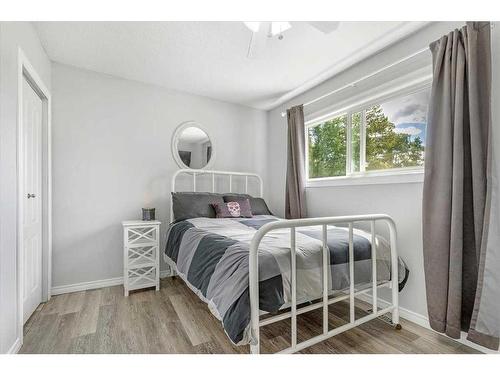 71067 Township Road 38-0, Rural Clearwater County, AB - Indoor Photo Showing Bedroom