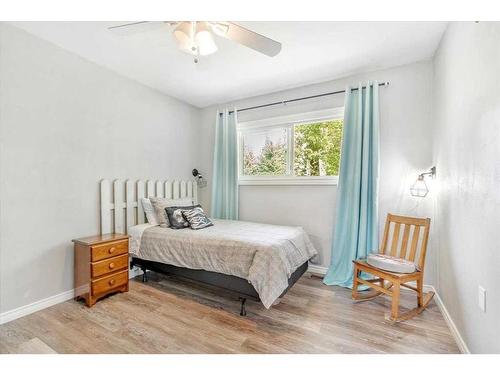 71067 Township Road 38-0, Rural Clearwater County, AB - Indoor Photo Showing Bedroom