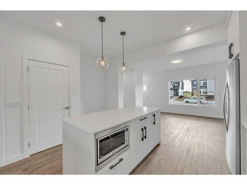 636 Dawson Drive, Chestermere, AB - Indoor Photo Showing Kitchen With Upgraded Kitchen