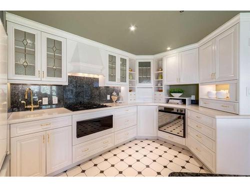 6501-400 Eau Claire Avenue Sw, Calgary, AB - Indoor Photo Showing Kitchen