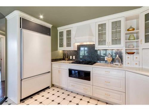 6501-400 Eau Claire Avenue Sw, Calgary, AB - Indoor Photo Showing Kitchen