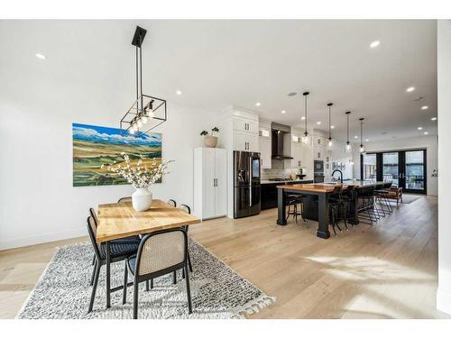 2210 6 Avenue Nw, Calgary, AB - Indoor Photo Showing Dining Room