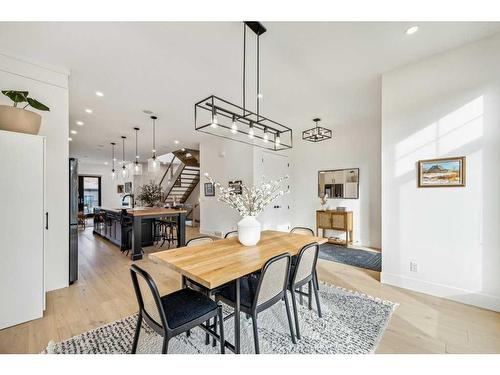 2210 6 Avenue Nw, Calgary, AB - Indoor Photo Showing Dining Room