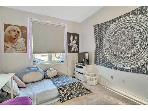 454 Auburn Crest Way Se, Calgary, AB - Indoor Photo Showing Bedroom