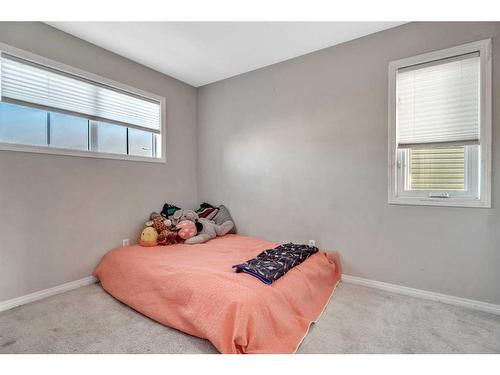 454 Auburn Crest Way Se, Calgary, AB - Indoor Photo Showing Bedroom