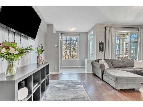 454 Auburn Crest Way Se, Calgary, AB - Indoor Photo Showing Living Room