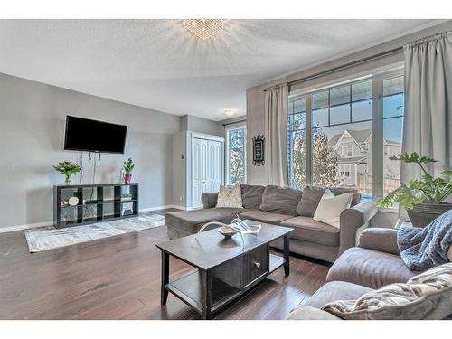 454 Auburn Crest Way Se, Calgary, AB - Indoor Photo Showing Living Room