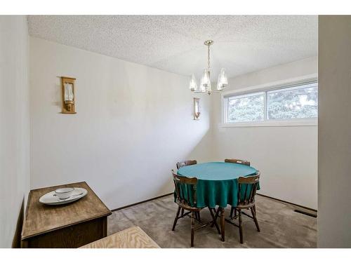 2747 Grant Crescent Sw, Calgary, AB - Indoor Photo Showing Dining Room