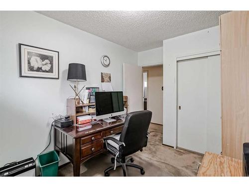 2747 Grant Crescent Sw, Calgary, AB - Indoor Photo Showing Office