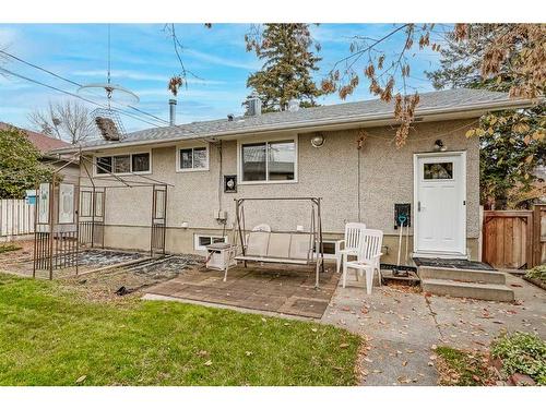 2747 Grant Crescent Sw, Calgary, AB - Outdoor