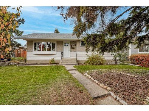 2747 Grant Crescent Sw, Calgary, AB - Outdoor