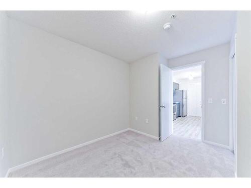 4211-4641 128 Avenue Ne, Calgary, AB - Indoor Photo Showing Other Room