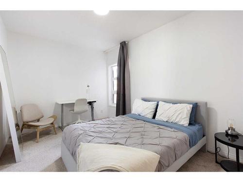 205-333 Riverfront Avenue Se, Calgary, AB - Indoor Photo Showing Bedroom