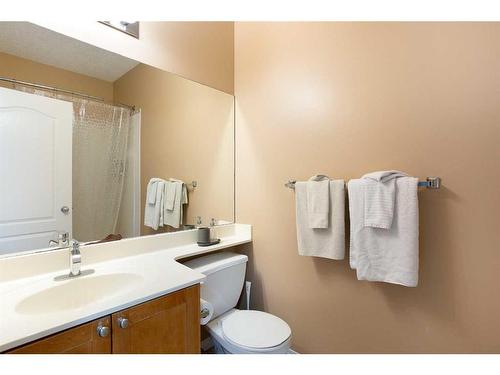 205-333 Riverfront Avenue Se, Calgary, AB - Indoor Photo Showing Bathroom