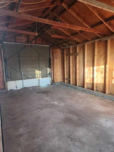 1428 19 Avenue, Didsbury, AB - Indoor Photo Showing Basement