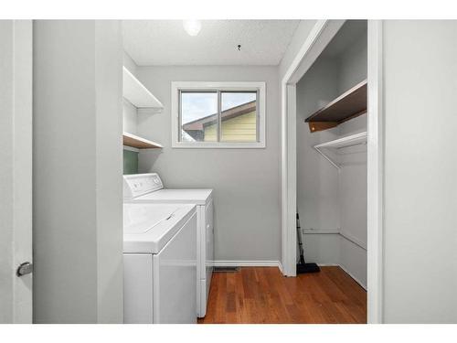 1202 Murdoch Street, Crossfield, AB - Indoor Photo Showing Laundry Room