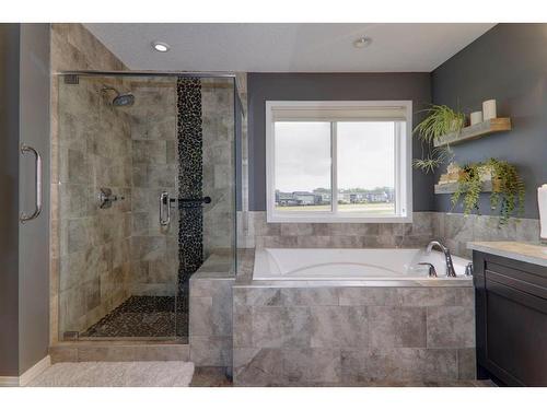 6 Ranchers Bay, Okotoks, AB - Indoor Photo Showing Bathroom