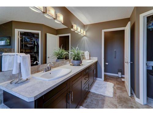 6 Ranchers Bay, Okotoks, AB - Indoor Photo Showing Bathroom