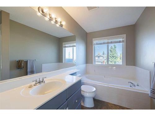 136 Citadel Close Nw, Calgary, AB - Indoor Photo Showing Bathroom