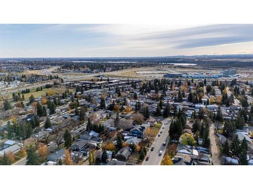 14 Gladeview Crescent Sw, Calgary, AB - Outdoor With View