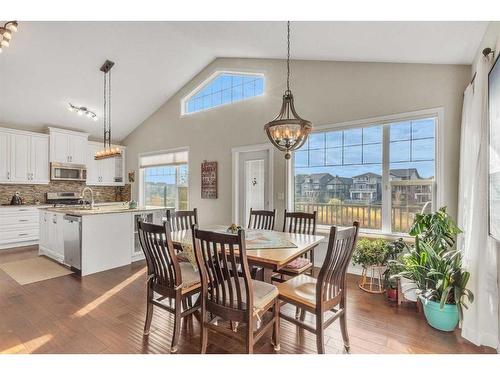 1043 Kings Heights Way Se, Airdrie, AB - Indoor Photo Showing Dining Room