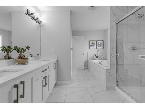 1410 Price Close, Carstairs, AB - Indoor Photo Showing Bathroom