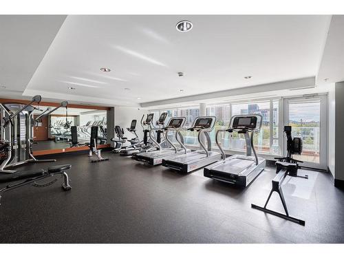 1605-510 6 Avenue Se, Calgary, AB - Indoor Photo Showing Gym Room