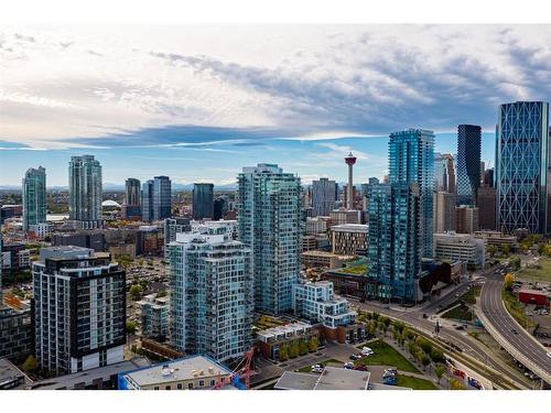 1605-510 6 Avenue Se, Calgary, AB - Outdoor With View