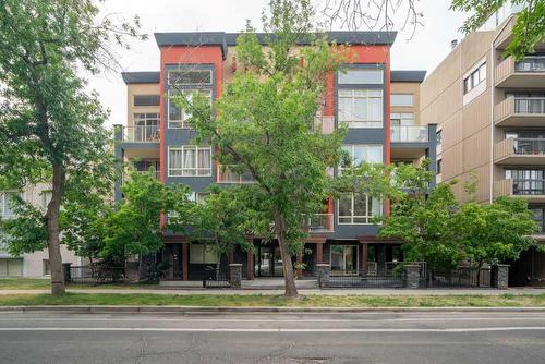 204-1029 15 Avenue Sw, Calgary, AB - Outdoor With Balcony With Facade