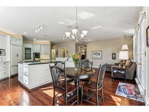 107 Sunrise Way, Priddis Greens, AB - Indoor Photo Showing Dining Room