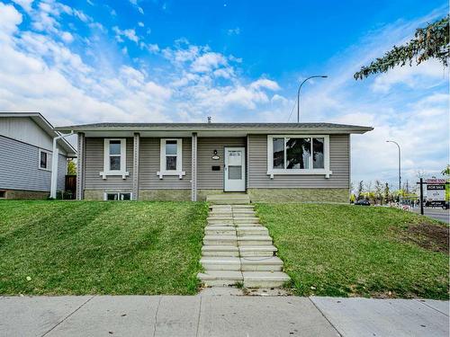 5224 26 Avenue Ne, Calgary, AB - Outdoor