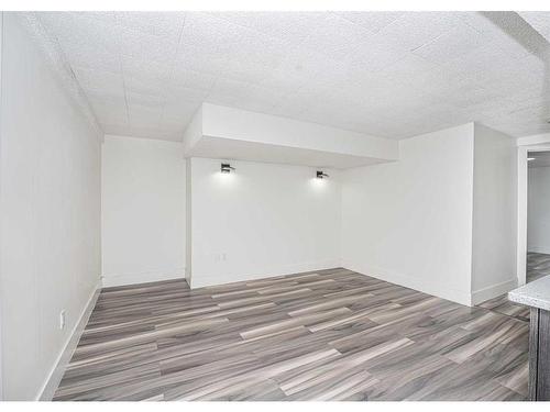 5224 26 Avenue Ne, Calgary, AB - Indoor Photo Showing Other Room