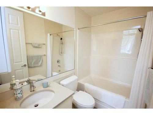 1415-298 Sage Meadows Park Nw, Calgary, AB - Indoor Photo Showing Bathroom