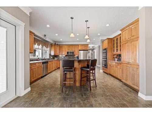 33550 Range Road 23, Rural Mountain View County, AB - Indoor Photo Showing Kitchen