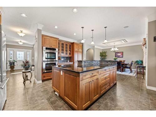 33550 Range Road 23, Rural Mountain View County, AB - Indoor Photo Showing Kitchen With Upgraded Kitchen