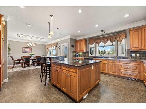 33550 Range Road 23, Rural Mountain View County, AB - Indoor Photo Showing Kitchen With Upgraded Kitchen