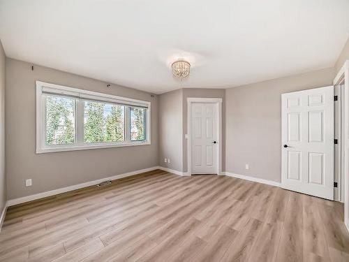 1-841 Mcdougall Road Ne, Calgary, AB - Indoor Photo Showing Other Room