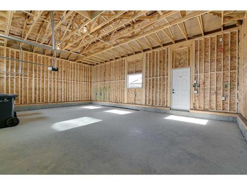 584 Grayling Bend, Rural Rocky View County, AB - Indoor Photo Showing Garage