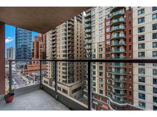 902-650 10 Street Sw, Calgary, AB - Outdoor With Balcony