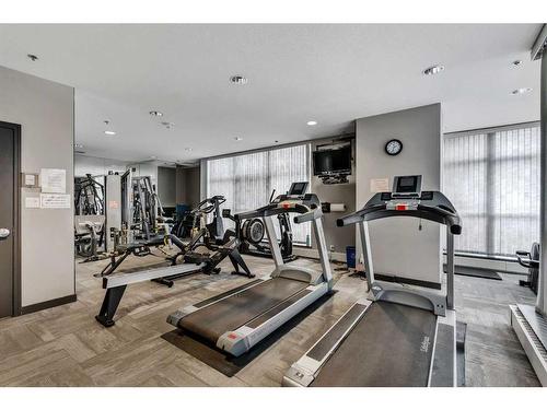 902-650 10 Street Sw, Calgary, AB - Indoor Photo Showing Gym Room