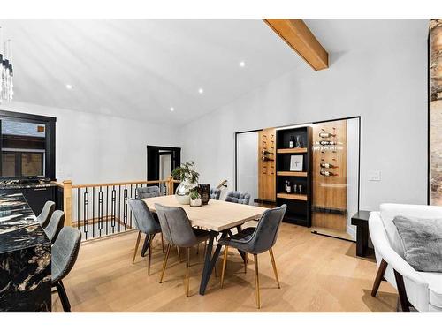 3604 Chippendale Drive Nw, Calgary, AB - Indoor Photo Showing Dining Room