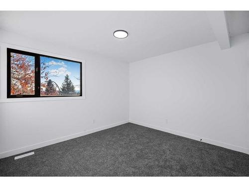 68 Hawkville Place Nw, Calgary, AB - Indoor Photo Showing Other Room