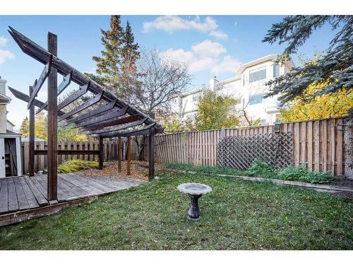 68 Hawkville Place Nw, Calgary, AB - Outdoor