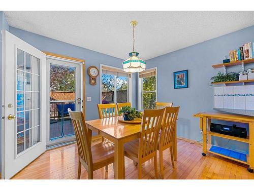 70 Harvest Oak View Ne, Calgary, AB - Indoor Photo Showing Dining Room