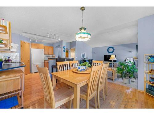 70 Harvest Oak View Ne, Calgary, AB - Indoor Photo Showing Dining Room