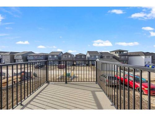 519 Lucas Boulevard Nw, Calgary, AB - Outdoor