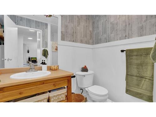 14-2714-3400 Edenwold Heights, Calgary, AB - Indoor Photo Showing Bathroom