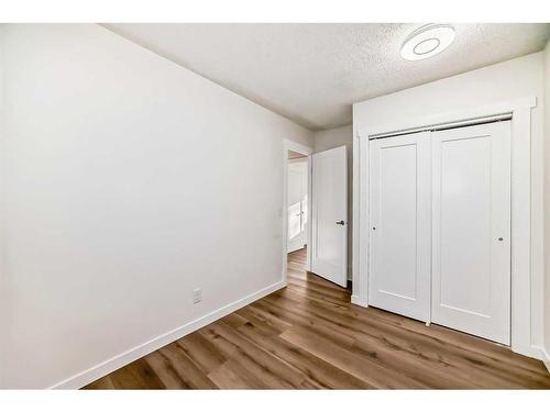 56 Bedford Circle Ne, Calgary, AB - Indoor Photo Showing Other Room