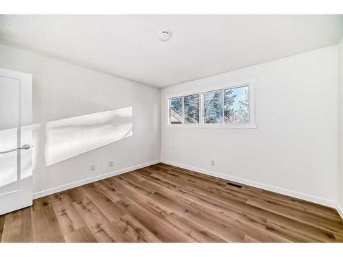 56 Bedford Circle Ne, Calgary, AB - Indoor Photo Showing Other Room