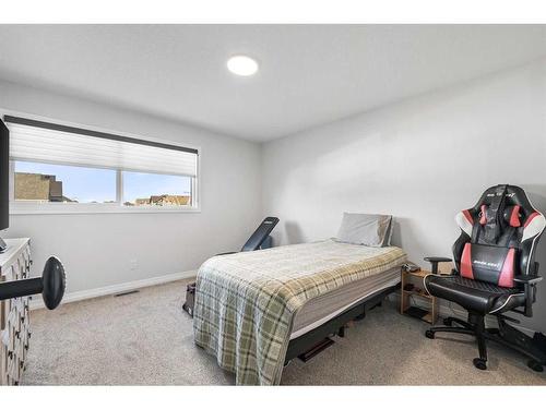 1882 Rangeview Drive Se, Calgary, AB - Indoor Photo Showing Bedroom